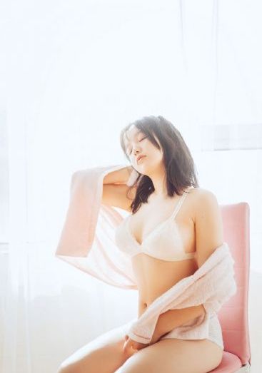 欧美风格女生头像_DVD高清视频播放