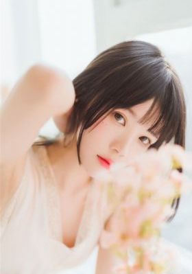 欧美化妆学图_高清版完整版未删减